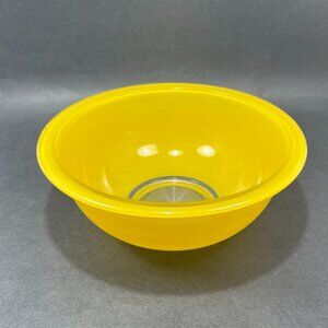 Vtg Pyrex 323 1.5 L Corning NY Glass Yellow Clear Bottom Mixing Nesting Bowl 80s